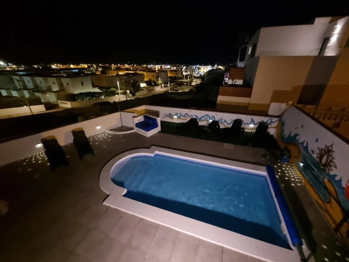Casa Vedas - 3 Bedroom Villa With Private Pool Puerto del Carmen  0*, Puerto del Carmen (Lanzarote) Spain