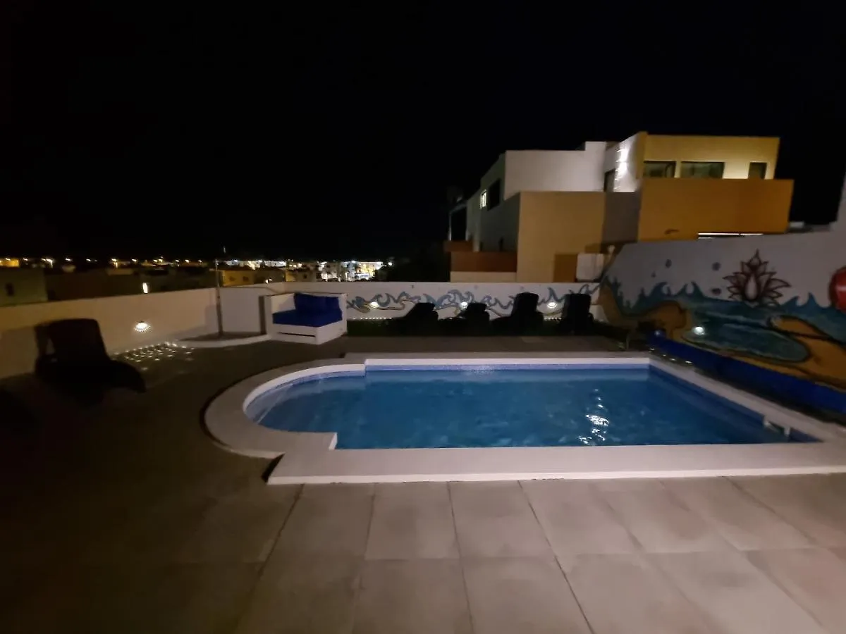 Casa Vedas - 3 Bedroom Villa With Private Pool Puerto del Carmen  0*, Puerto del Carmen (Lanzarote)